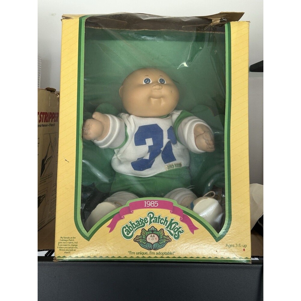 1985 Coleco Cabbage Patch Kids Terence Dwight #3900 Football Doll Box Papers